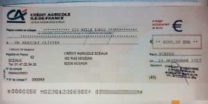 chèque de banque contrefait