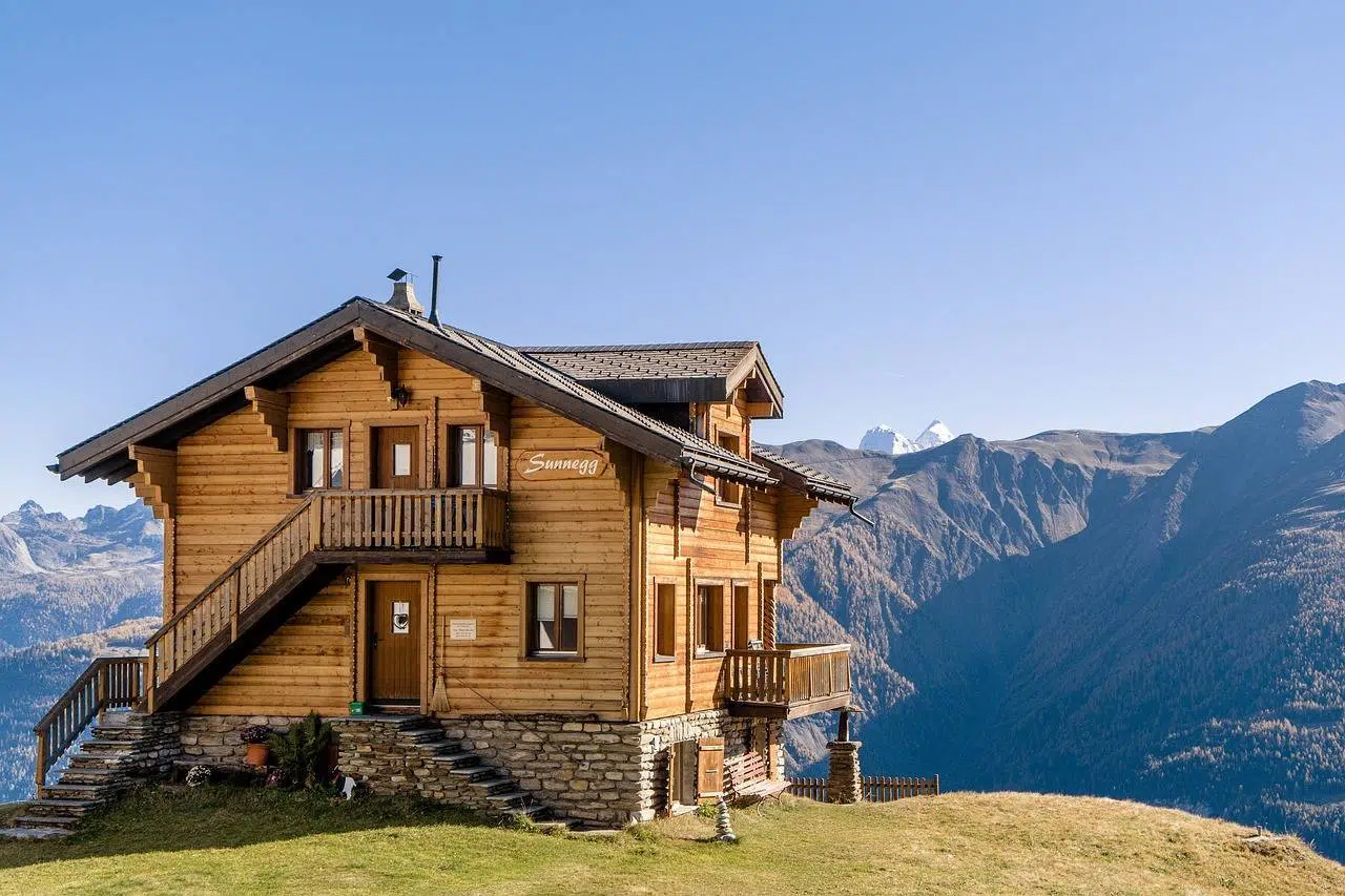 chalet bois, construction préfabriquée